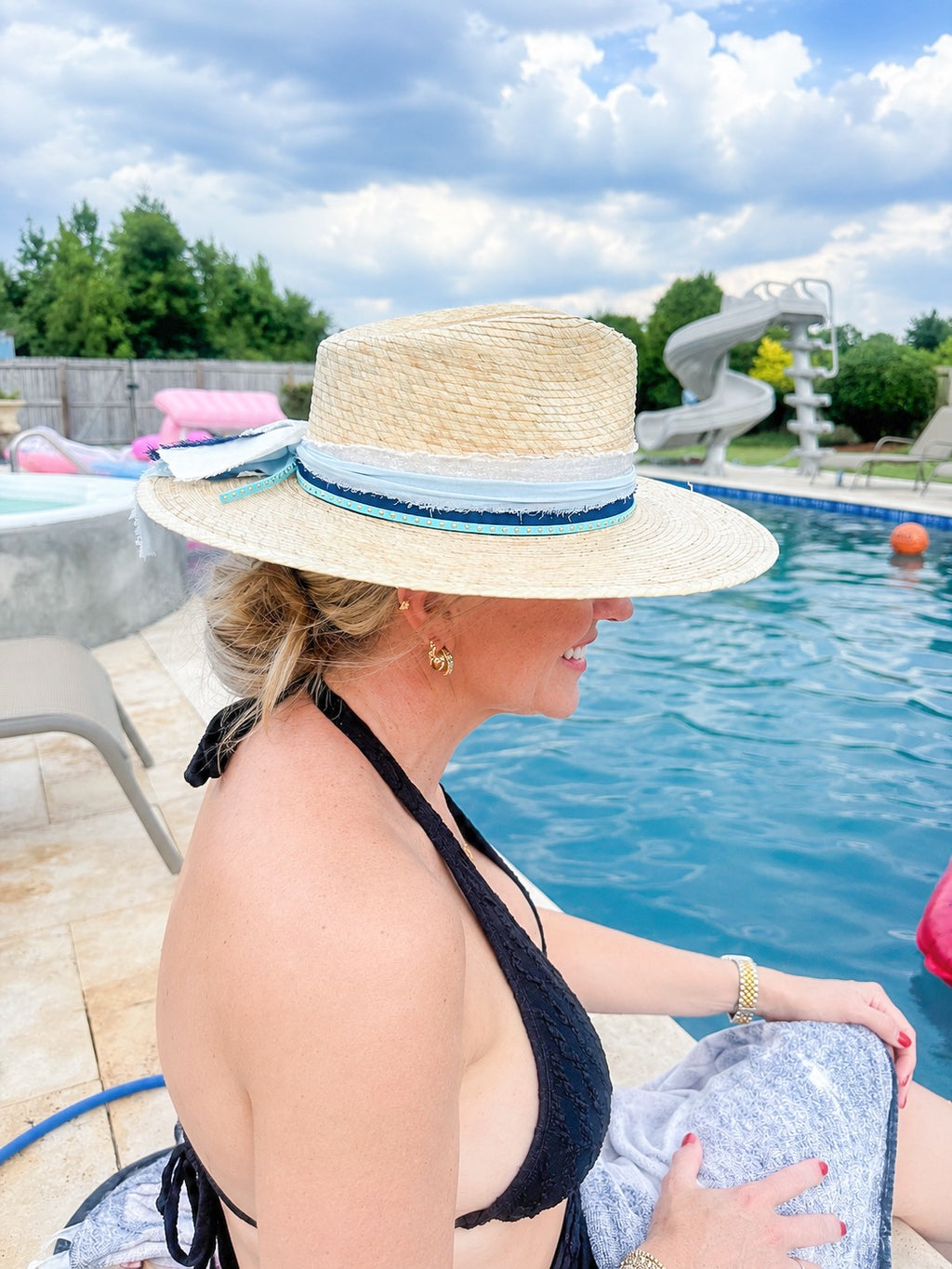 THE HUCK & BLUE STRAW HAT