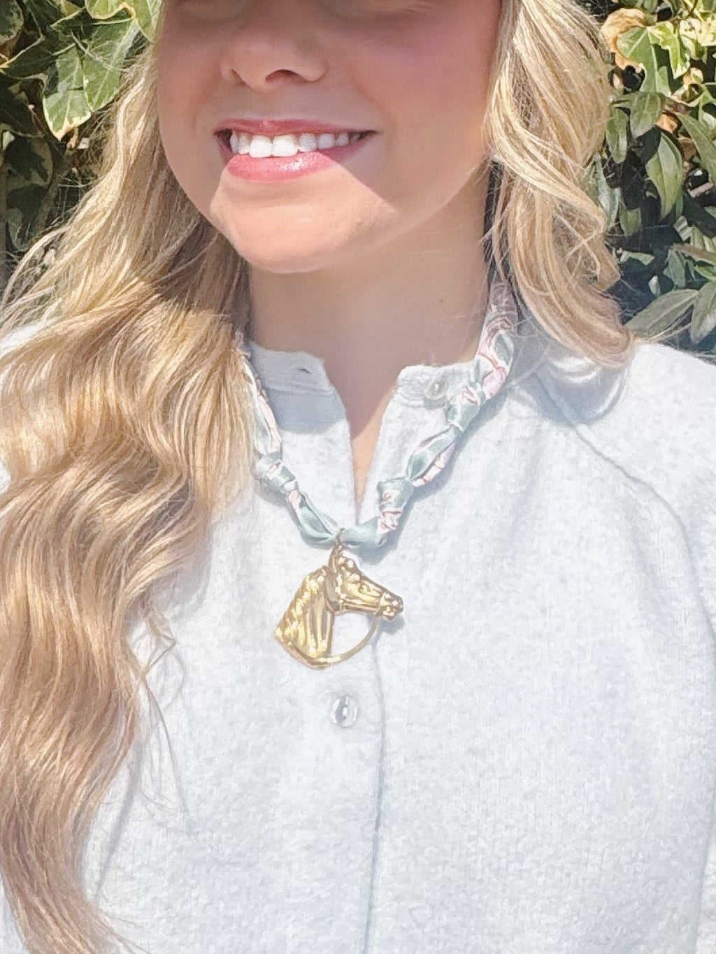 THE WOODRO SCARF NECKLACE