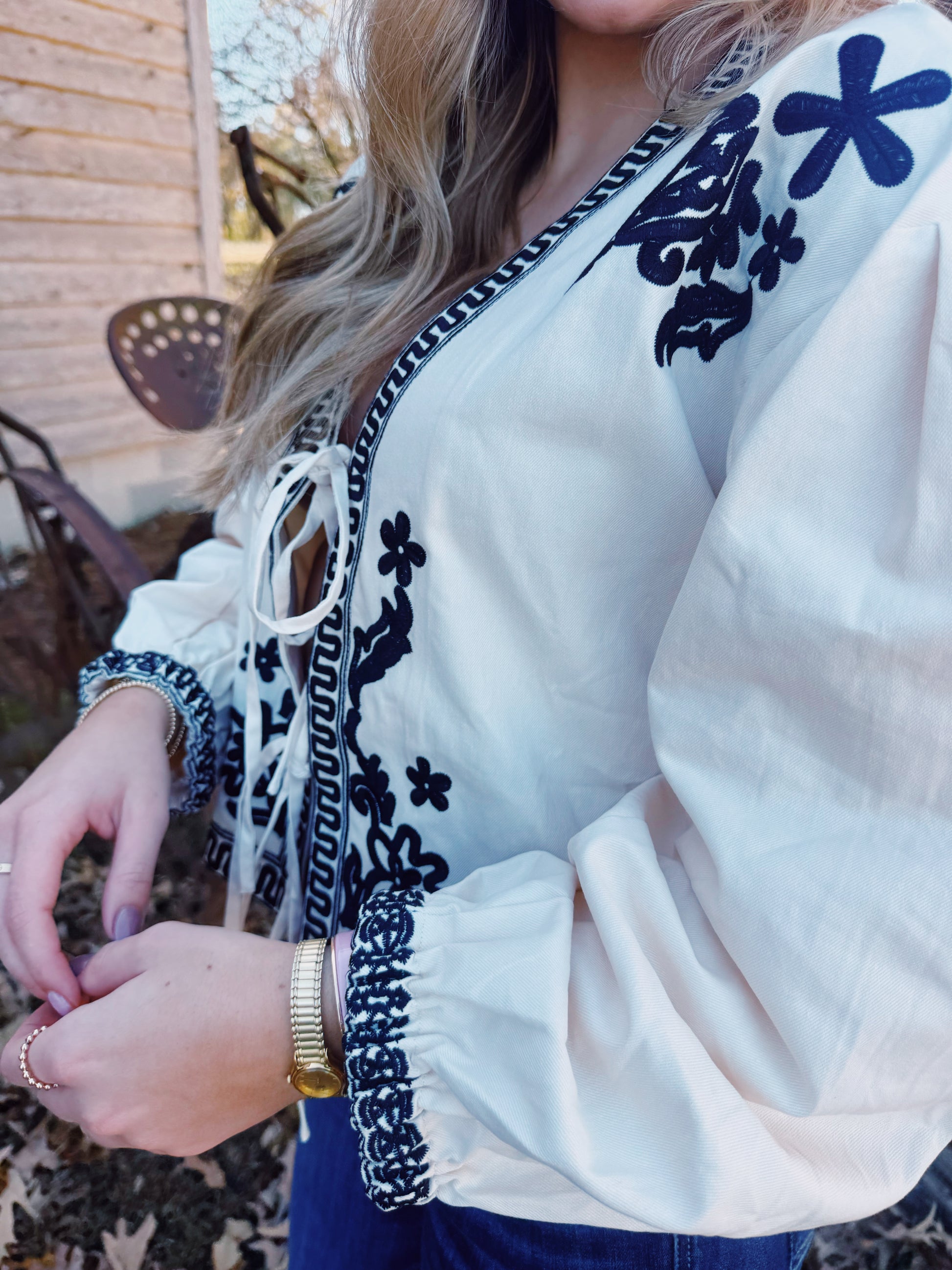 THE MAGNOLIA TIE TOP