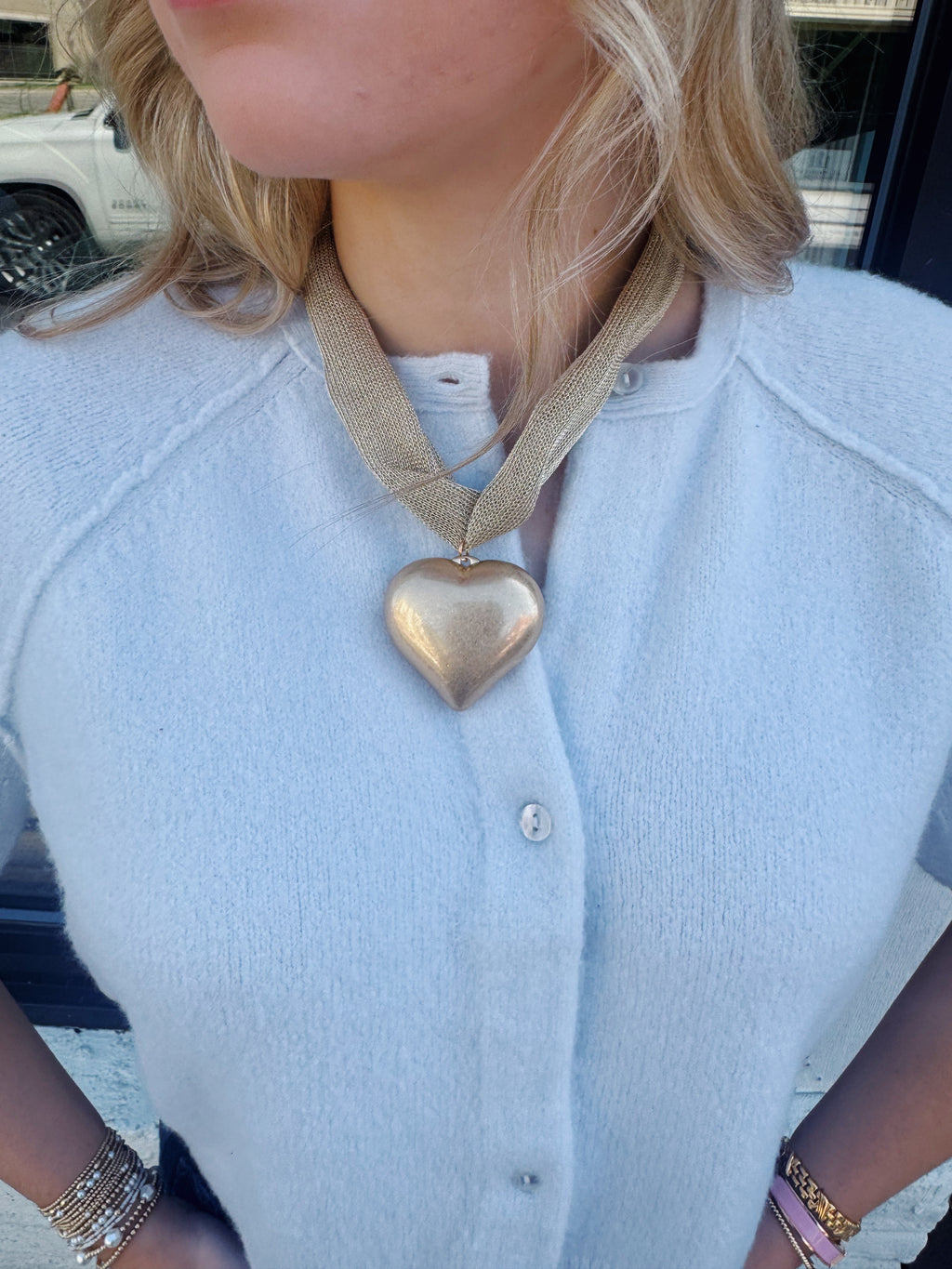 THE LOVIN' GOLD NECKLACE