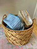 PRACTICAL MAKEUP BAG - BLUE